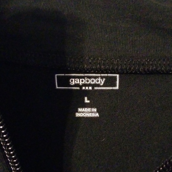 Gap Body 2 piece set activewear - Picture 2 of 5